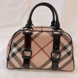 ❤️ Authentic Burberry Supernova Leather Handbag